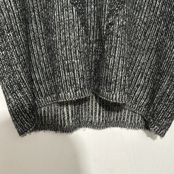 Sweater - Picture 3 of 5